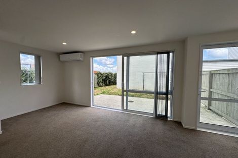 Photo of property in 2 Treestump Road, Takanini, 2112
