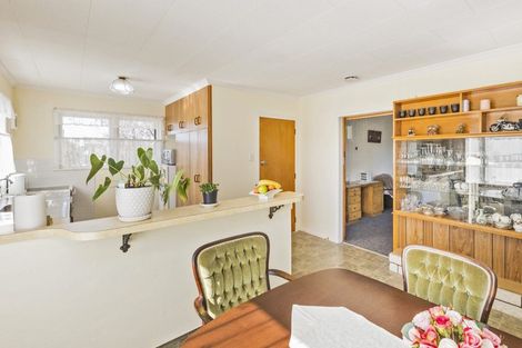 Photo of property in 90 Lethbridge Street, Feilding, 4702