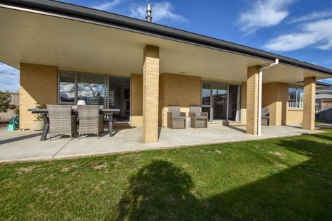 Photo of property in 266 High Street South, Carterton, 5713