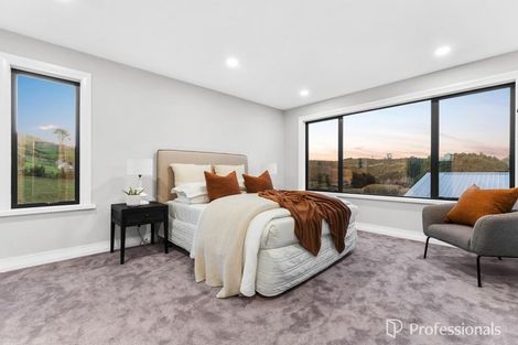 Photo of property in 5 Kotuitui Drive, Wainui, 0992