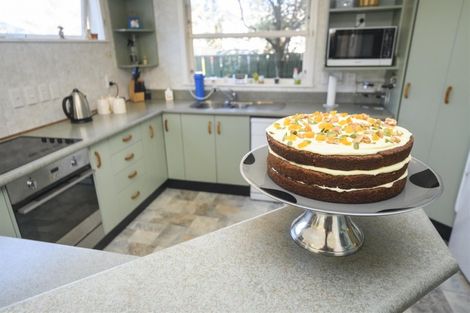 Photo of property in 16 Maunder Street, Marton, 4710