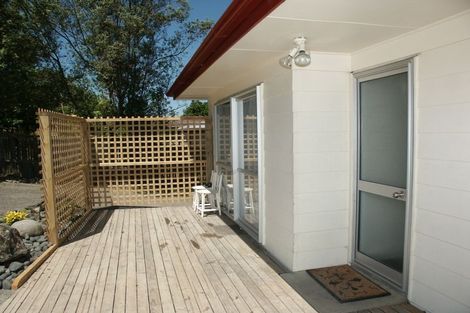 Photo of property in 71 Kemp Road, Massey, Auckland, 0614