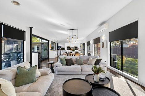 Photo of property in 27 Jervois Road, Jervoistown, Napier, 4112