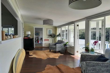 Photo of property in 13 Robertson Street, Russell, 0202