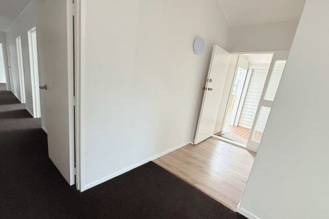 Photo of property in 11 Solander Place, Whitby, Porirua, 5024