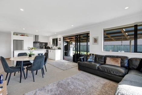 Photo of property in 15 Customhouse Street, Bell Block, New Plymouth, 4312