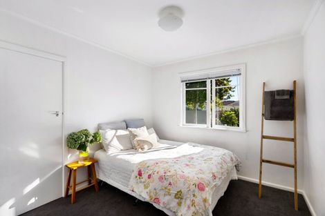 Photo of property in 9a Cornwall Road, Taradale, Napier, 4112