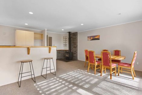 Photo of property in 5 Edgewater Grove, Whakatane, 3120