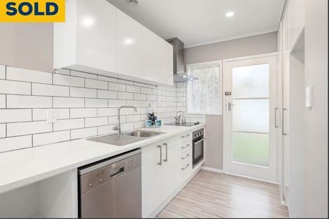 Photo of property in 12/79 Glendale Road, Glen Eden, Auckland, 0602