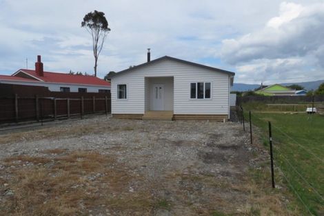 Photo of property in 9 Russell Street, Westport, 7825