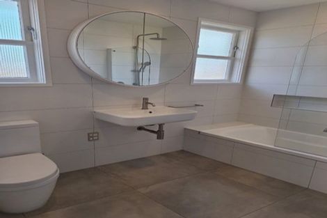 Photo of property in 61 Routley Crescent, Elderslea, Upper Hutt, 5018