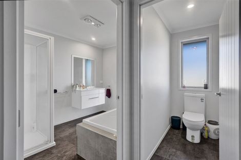 Photo of property in 470a Turuturu Road, Hawera, 4674