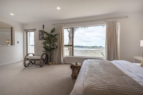 Photo of property in 6 Shepherds Road, Papakura, 2110