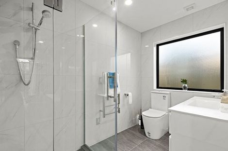 Photo of property in 13 San Prospero Crescent, Henderson, Auckland, 0612