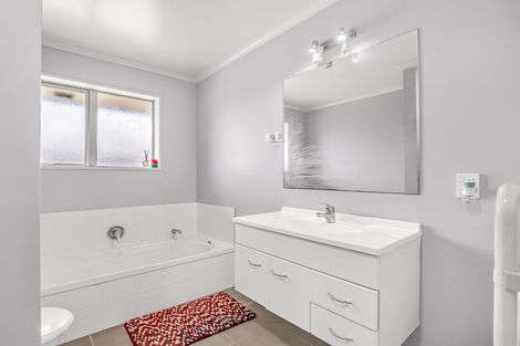 Photo of property in 2/2 Vintners Lane, Woolston, Christchurch, 8023