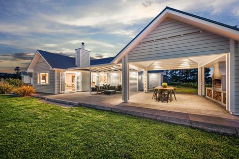 Photo of property in 1777 State Highway 16, Helensville, 0875