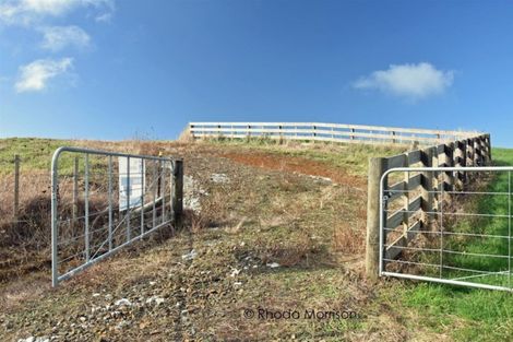 Photo of property in 1 Te Wairoa Lane, Tinopai, Matakohe, 0593