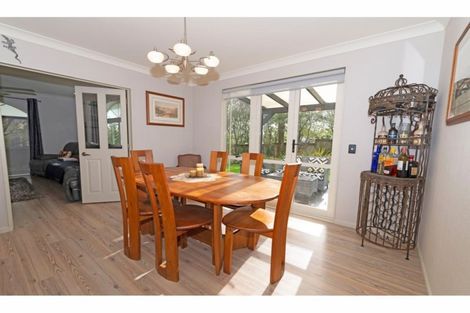 Photo of property in 3 Cognac Place, Henderson, Auckland, 0612