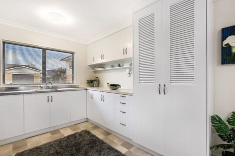 Photo of property in 2/327 Great South Road, Papakura, 2110