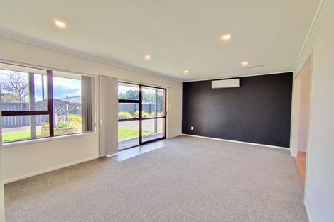 Photo of property in 2/11 Taharoto Road, Takapuna, Auckland, 0622