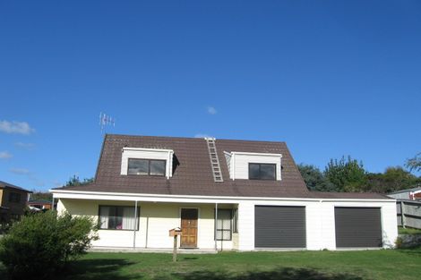 Photo of property in 102 Langdale Avenue, Paraparaumu, 5032