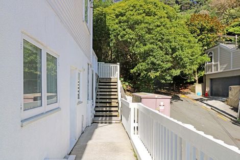 Photo of property in 2 Telford Terrace, Oriental Bay, Wellington, 6011