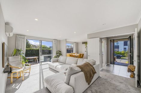 Photo of property in 2a Gilbert Place, Sydenham, Christchurch, 8023