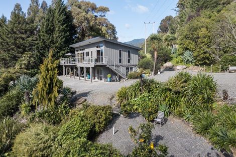 Photo of property in 784a Queen Charlotte Drive, Havelock, Picton, 7281
