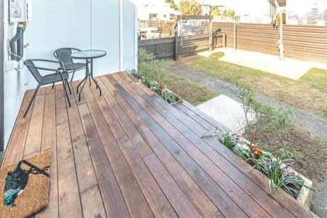 Photo of property in 1 Kupe Place, Castlecliff, Whanganui, 4501