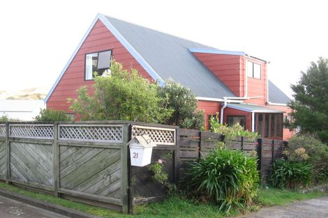 Photo of property in 21 Cambrian Street, Churton Park, Wellington, 6037