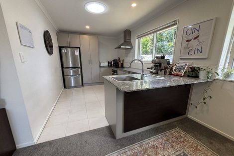 Photo of property in 55a Matipo Road, Te Atatu Peninsula, Auckland, 0610