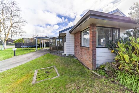Photo of property in 42 Whiting Crescent, Greenmeadows, Napier, 4112