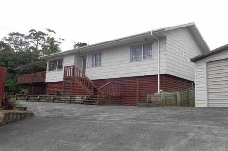 Photo of property in 13 Trengove Place, West Harbour, Auckland, 0618