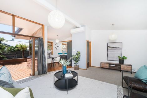 Photo of property in 5 Buick Crescent, Awapuni, Palmerston North, 4412
