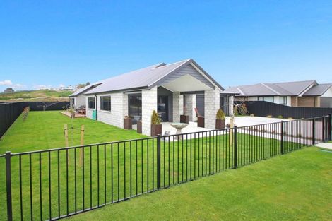 Photo of property in 60 Oak Ridge Drive, Te Awamutu, 3800