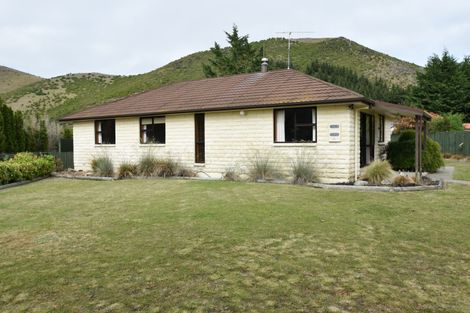 Photo of property in 11 Saint Cuthbert Place, Omarama, 9412