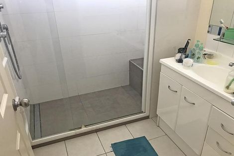 Photo of property in 11 Holsten Place, Massey, Auckland, 0614