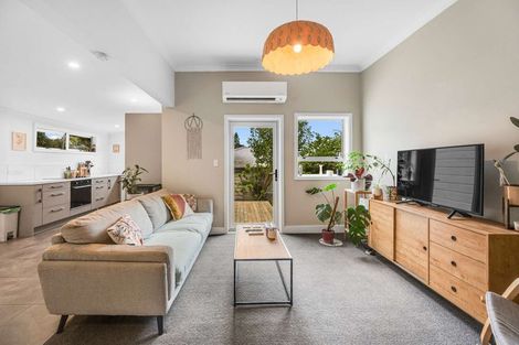 Photo of property in 30 Coote Road, Bluff Hill, Napier, 4110