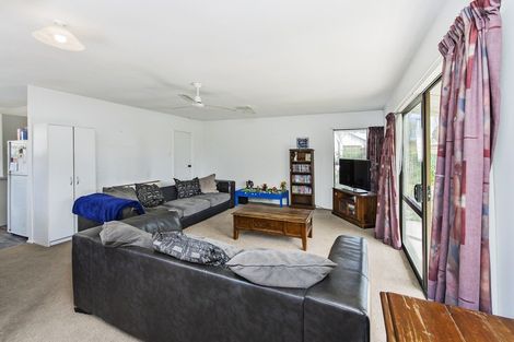 Photo of property in 8 Saint James Street, Southbridge, 7602