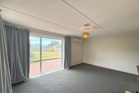 Photo of property in 6 Avro Crescent, Hornby, Christchurch, 8042