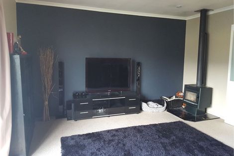 Photo of property in 73 Reading Street, Greytown, 5712