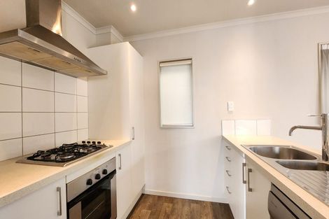 Photo of property in 16u6 Black Rock Road, Newlands, Wellington, 6037