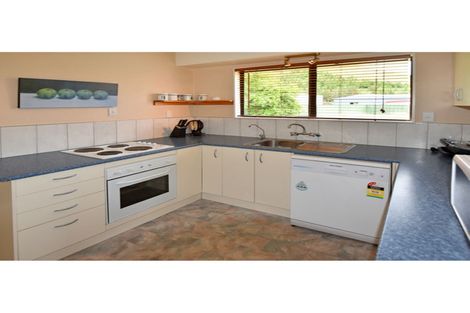 Photo of property in 11 Saint Cuthbert Place, Omarama, 9412