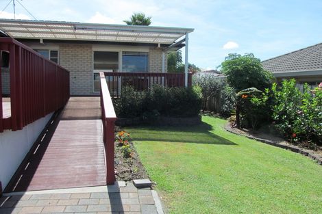 Photo of property in 11 Kath Hopper Drive, Orewa, 0931