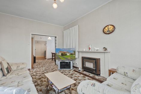 Photo of property in 112 Savage Crescent, West End, Palmerston North, 4412