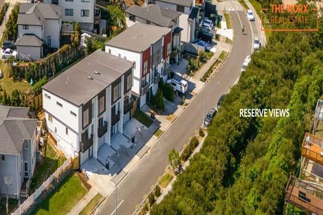 Photo of property in 37 Lawson Creek Street, Massey, Auckland, 0614