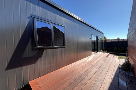 Photo of property in 35a Sturrocks Road, Redwood, Christchurch, 8051