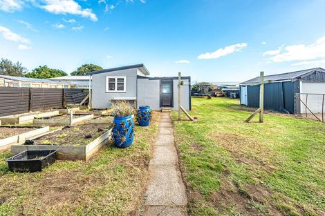 Photo of property in 53 Thatcher Street, Castlecliff, Whanganui, 4501