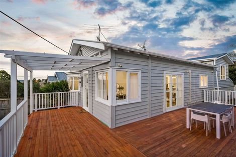 Photo of property in 23 Brandon Road, Glen Eden, Auckland, 0602