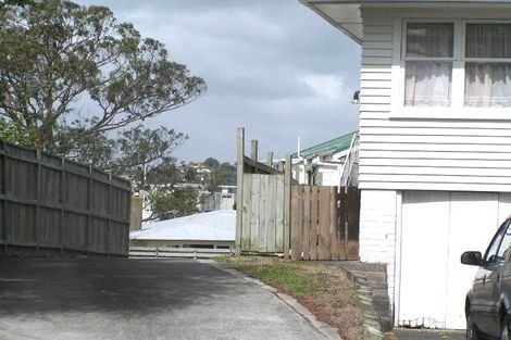 Photo of property in 2/22 Lyttelton Avenue, Forrest Hill, Auckland, 0620